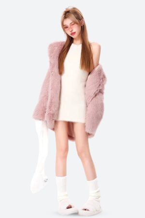 Stylish Work Outfits, Outfit Summer Ideas Pink Faux Fur Jacket