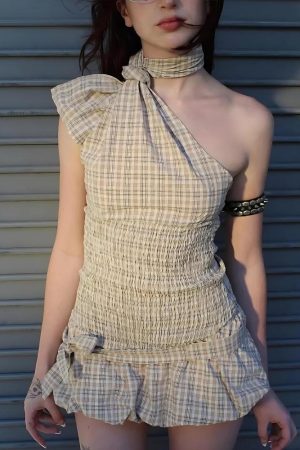 Stylish Work Outfits, Outfit Summer Ideas Plaid Ruched Top & Balloon Mini Skirt Two Piece Set