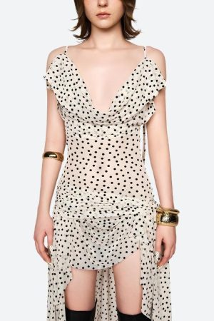 Stylish Work Outfits, Outfit Summer Ideas Polka Dot Mini Dress