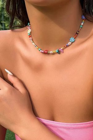 Stylish Work Outfits, Outfit Summer Ideas Rainbow Beaded Necklace