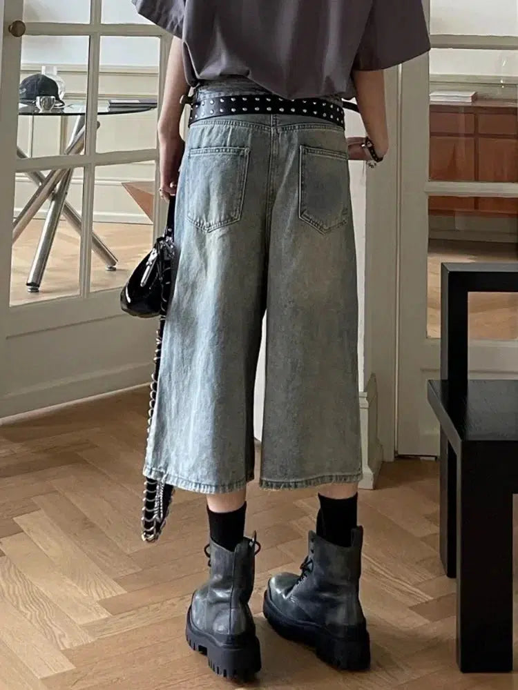 Stylish Work Outfits, Outfit Summer Ideas Ripped Jean Shorts Stylish Work Outfits, Outfit Summer Ideas Ripped Jean Shorts