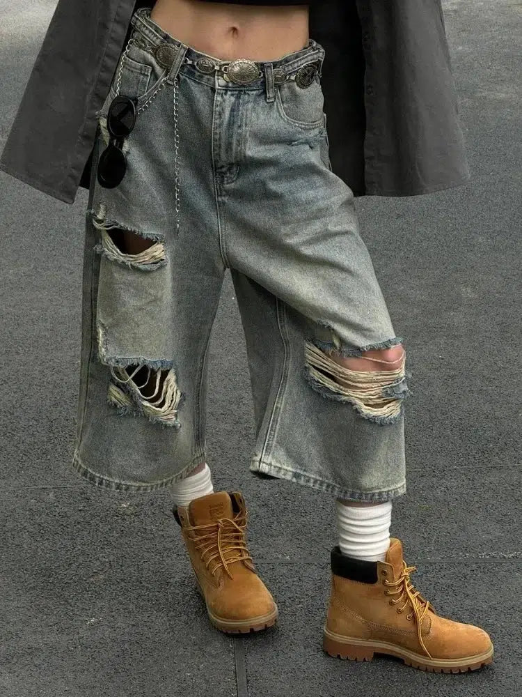 Stylish Work Outfits, Outfit Summer Ideas Ripped Jean Shorts Stylish Work Outfits, Outfit Summer Ideas Ripped Jean Shorts