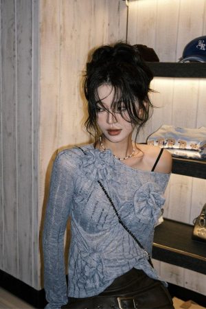 Stylish Work Outfits, Outfit Summer Ideas Ruched Flower Top