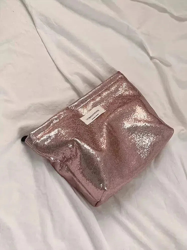 Stylish Work Outfits, Outfit Summer Ideas Shiny Metallic Makeup Bag Stylish Work Outfits, Outfit Summer Ideas Shiny Metallic Makeup Bag