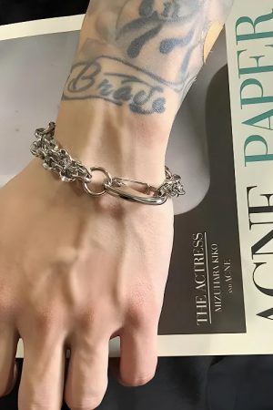 Stylish Work Outfits, Outfit Summer Ideas Silver Chain Bracelet