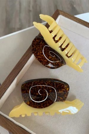 Stylish Work Outfits, Outfit Summer Ideas Snail Hair Claws