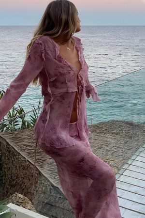 Stylish Work Outfits, Outfit Summer Ideas Snakeskin Blouse & Maxi Skirt Two Piece Set