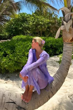 Stylish Work Outfits, Outfit Summer Ideas Snakeskin Blouse & Maxi Skirt Two Piece Set