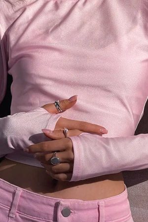 Stylish Work Outfits, Outfit Summer Ideas Soft Girl Candy Pink Metallic Top