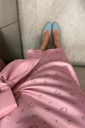 Stylish Work Outfits, Outfit Summer Ideas Soft Girl Floral Satin Midi Skirt