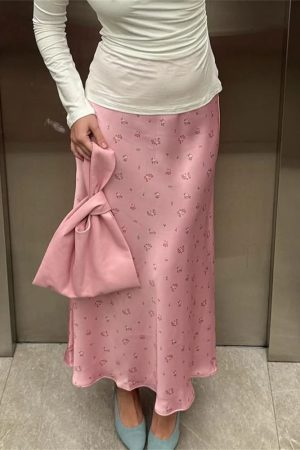 Stylish Work Outfits, Outfit Summer Ideas Soft Girl Floral Satin Midi Skirt
