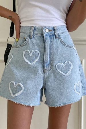Stylish Work Outfits, Outfit Summer Ideas Soft Girl Heart Patch Denim Shorts