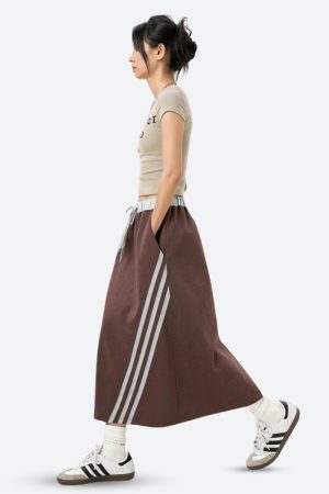 Stylish Work Outfits, Outfit Summer Ideas Sport Midi Skirt