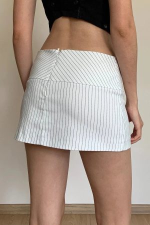 Stylish Work Outfits, Outfit Summer Ideas Striped Office Mini Skirt