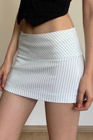 Stylish Work Outfits, Outfit Summer Ideas Striped Office Mini Skirt