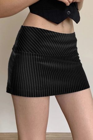 Stylish Work Outfits, Outfit Summer Ideas Striped Office Mini Skirt