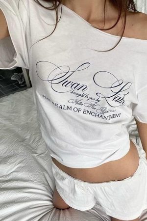 Stylish Work Outfits, Outfit Summer Ideas Swan Lake Tee