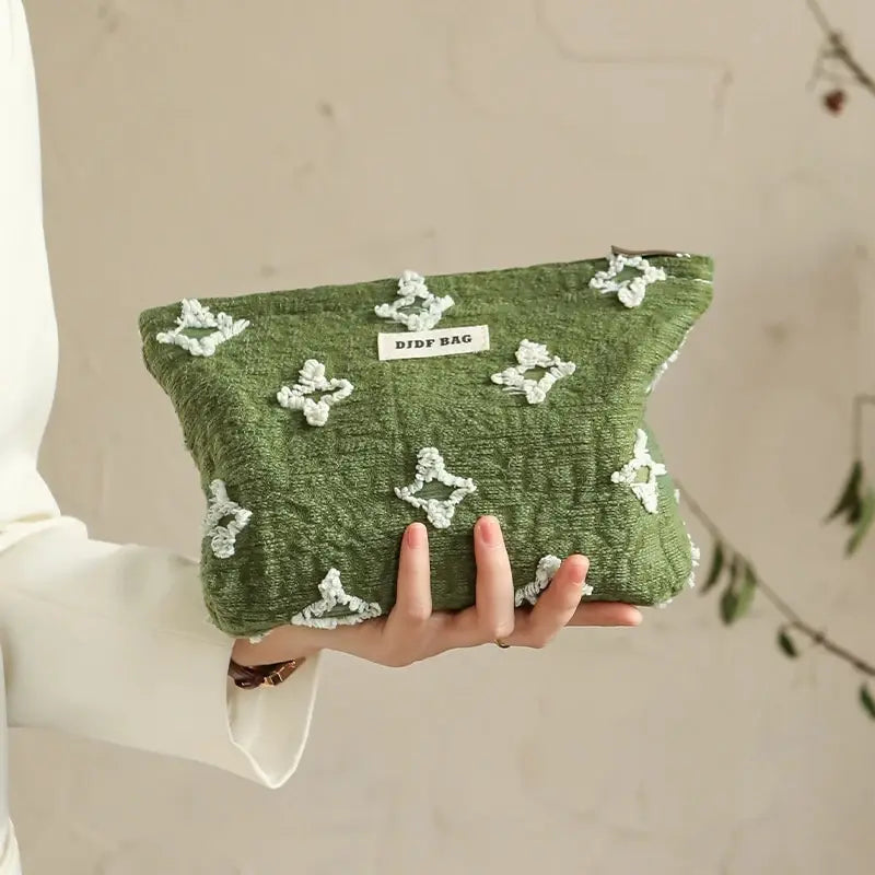 Stylish Work Outfits, Outfit Summer Ideas Tasseled Star Embroidered Makeup Bag