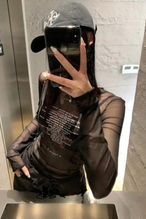 Stylish Work Outfits, Outfit Summer Ideas Text Print Sheer Mesh Top
