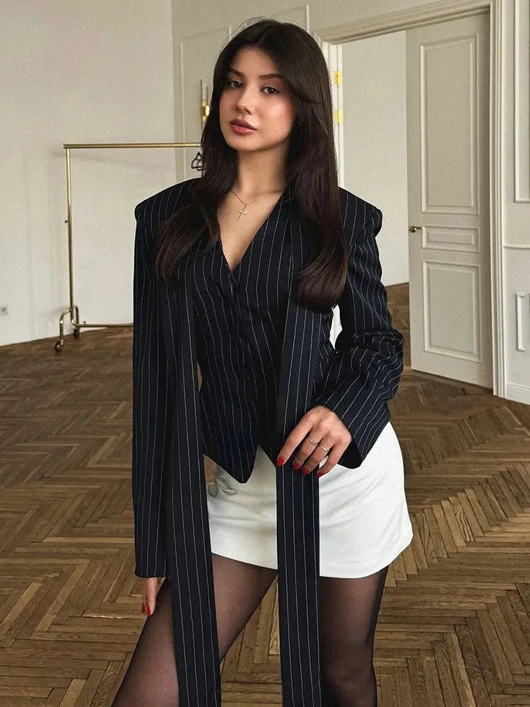 Stylish Work Outfits, Outfit Summer Ideas V-Neck Blazer Jacket Stylish Work Outfits, Outfit Summer Ideas V-Neck Blazer Jacket