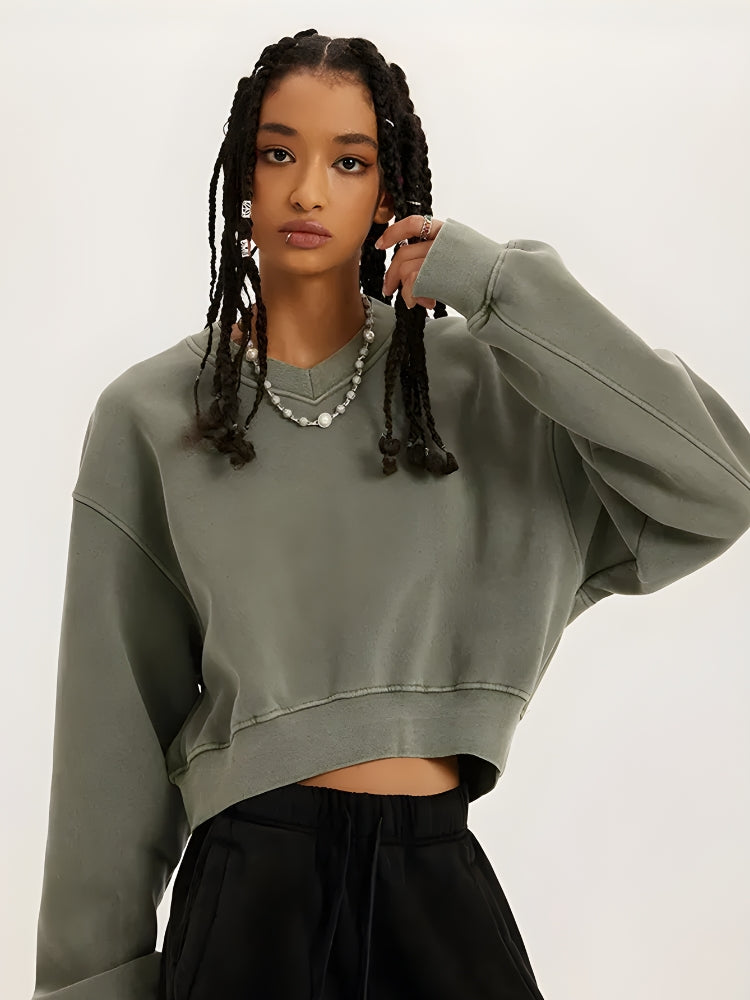 Stylish Work Outfits, Outfit Summer Ideas V-Neck Drop Shoulder Cropped Sweatshirt Stylish Work Outfits, Outfit Summer Ideas V-Neck Drop Shoulder Cropped Sweatshirt
