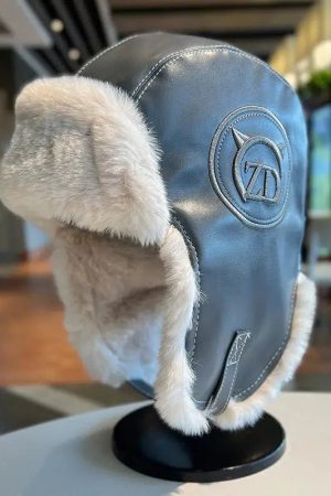 Stylish Work Outfits, Outfit Summer Ideas Vintage Faux Fur Aviator Hat