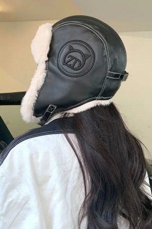 Stylish Work Outfits, Outfit Summer Ideas Vintage Faux Fur Aviator Hat