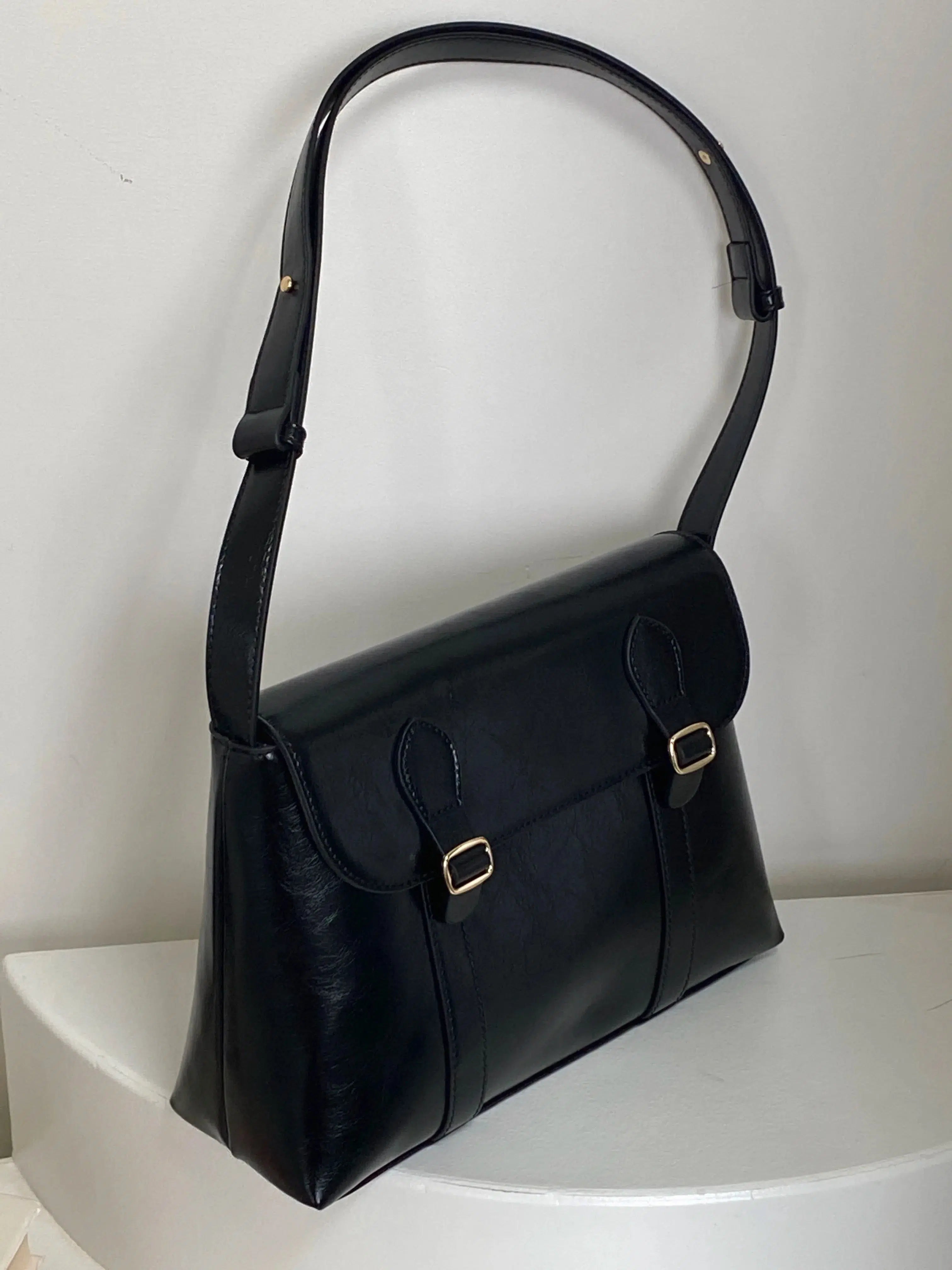 Stylish Work Outfits, Outfit Summer Ideas Vintage Faux Leather Messenger Bag Stylish Work Outfits, Outfit Summer Ideas Vintage Faux Leather Messenger Bag