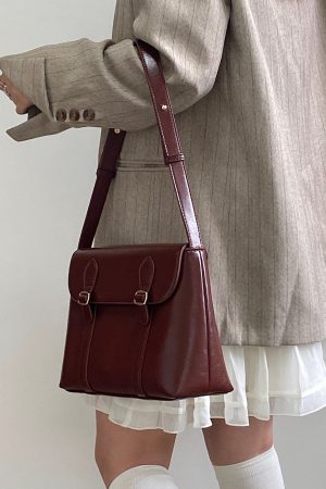 Stylish Work Outfits, Outfit Summer Ideas Vintage Faux Leather Messenger Bag