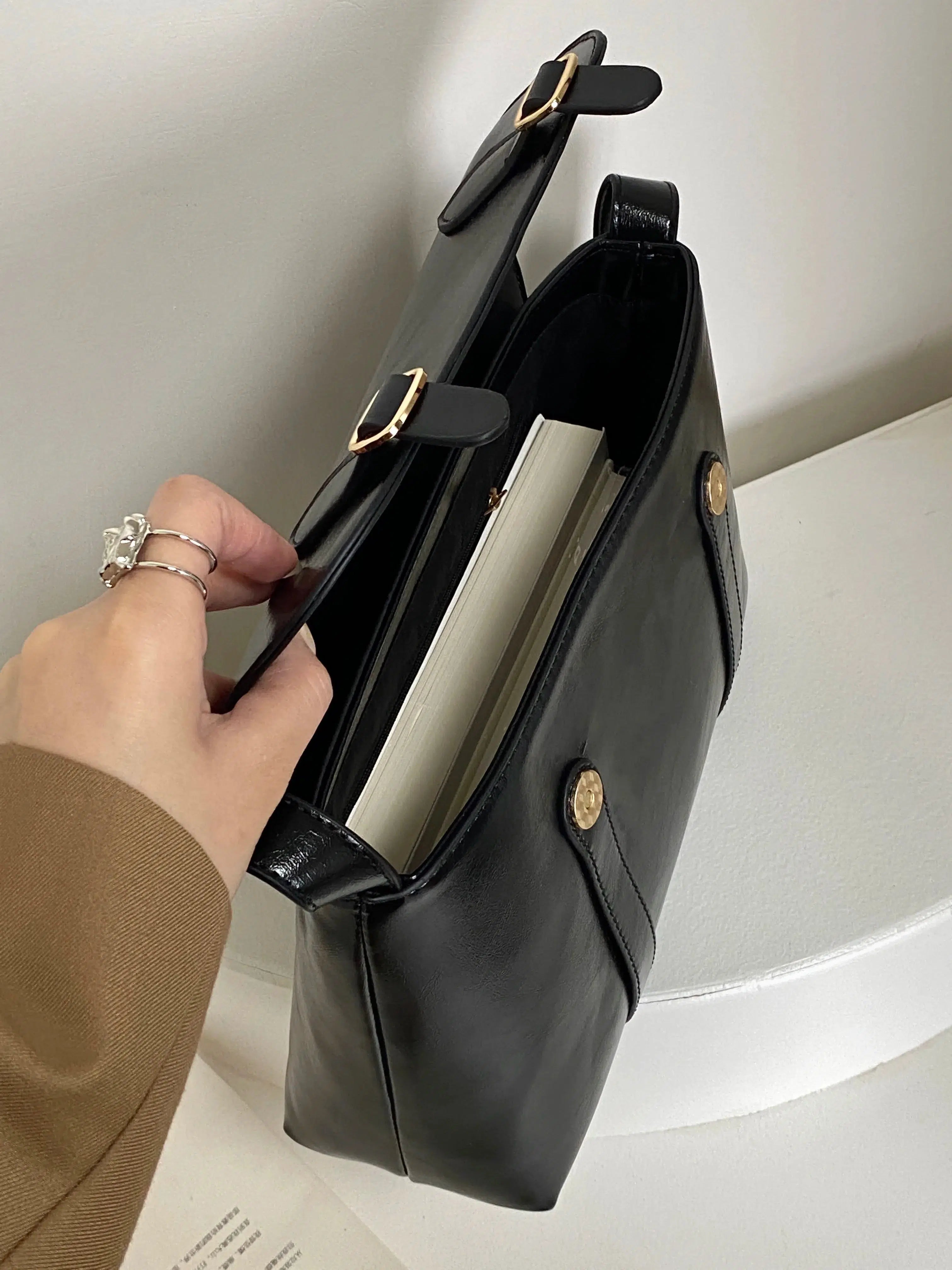 Stylish Work Outfits, Outfit Summer Ideas Vintage Faux Leather Messenger Bag Stylish Work Outfits, Outfit Summer Ideas Vintage Faux Leather Messenger Bag