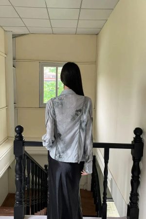 Stylish Work Outfits, Outfit Summer Ideas Vintage Floral Saddle Buckle Shirt