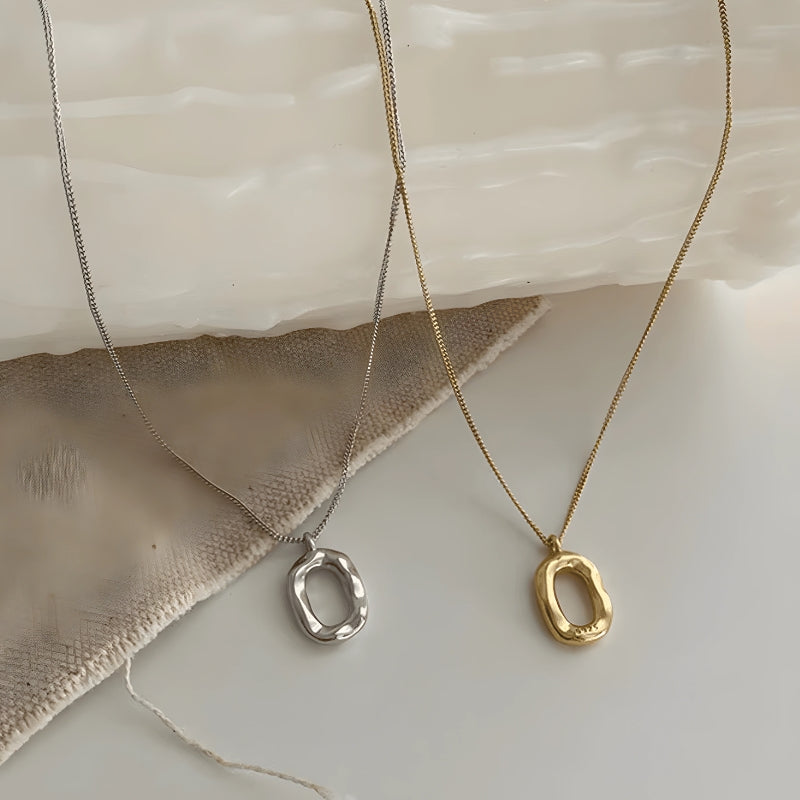 Stylish Work Outfits, Outfit Summer Ideas Wavy Ellipse Necklace