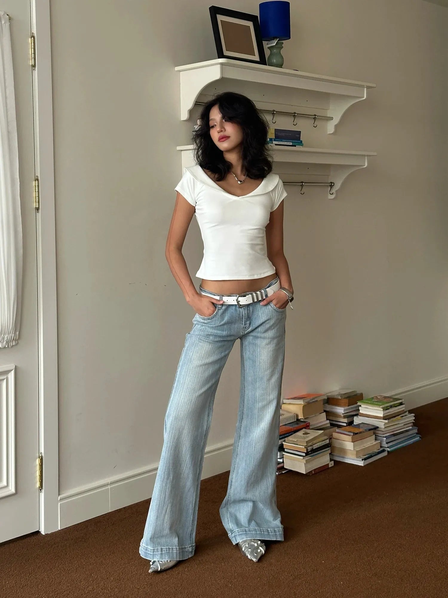 Stylish Work Outfits, Outfit Summer Ideas White V Neck Top Stylish Work Outfits, Outfit Summer Ideas White V Neck Top