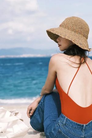 Stylish Work Outfits, Outfit Summer Ideas Woven Straw Bucket Hat