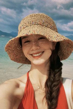 Stylish Work Outfits, Outfit Summer Ideas Woven Straw Bucket Hat