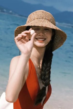 Stylish Work Outfits, Outfit Summer Ideas Woven Straw Bucket Hat