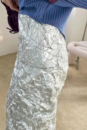 Stylish Work Outfits, Outfit Summer Ideas Wrinkled Silver Midi Skirt