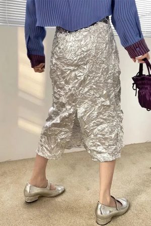 Stylish Work Outfits, Outfit Summer Ideas Wrinkled Silver Midi Skirt