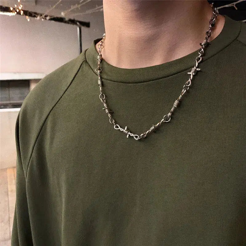 Stylish Work Outfits, Outfit Summer Ideas Y2K Barbed Wire Necklace