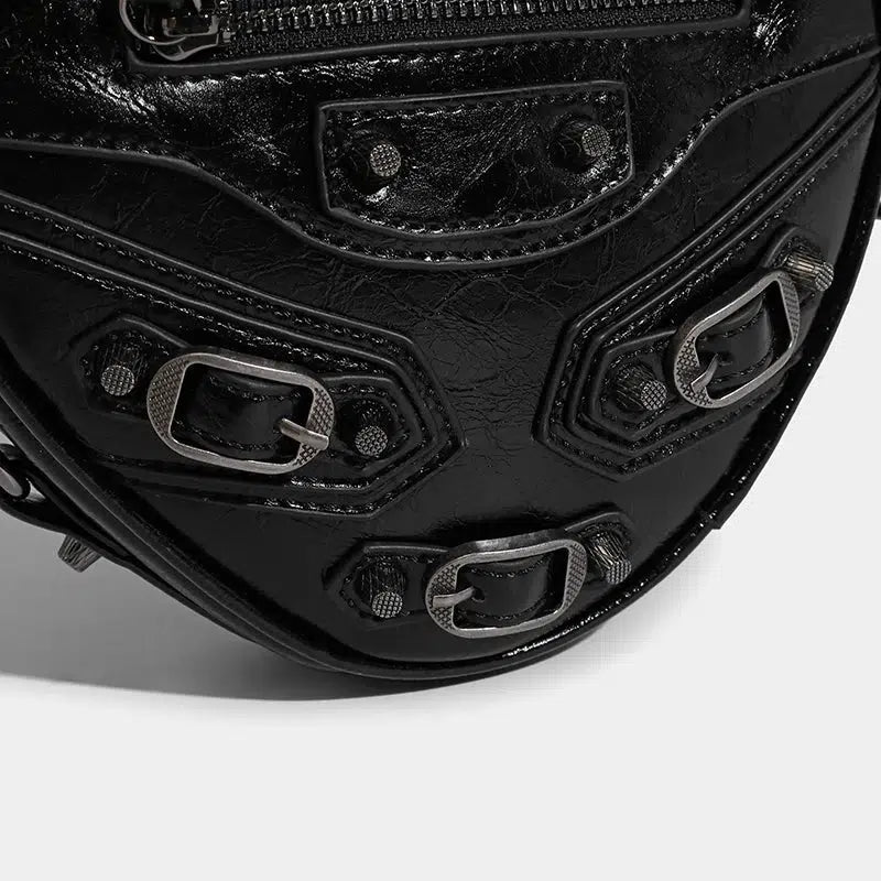 Stylish Work Outfits, Outfit Summer Ideas Y2K Grunge Belted Heart Shaped Bag Stylish Work Outfits, Outfit Summer Ideas Y2K Grunge Belted Heart Shaped Bag