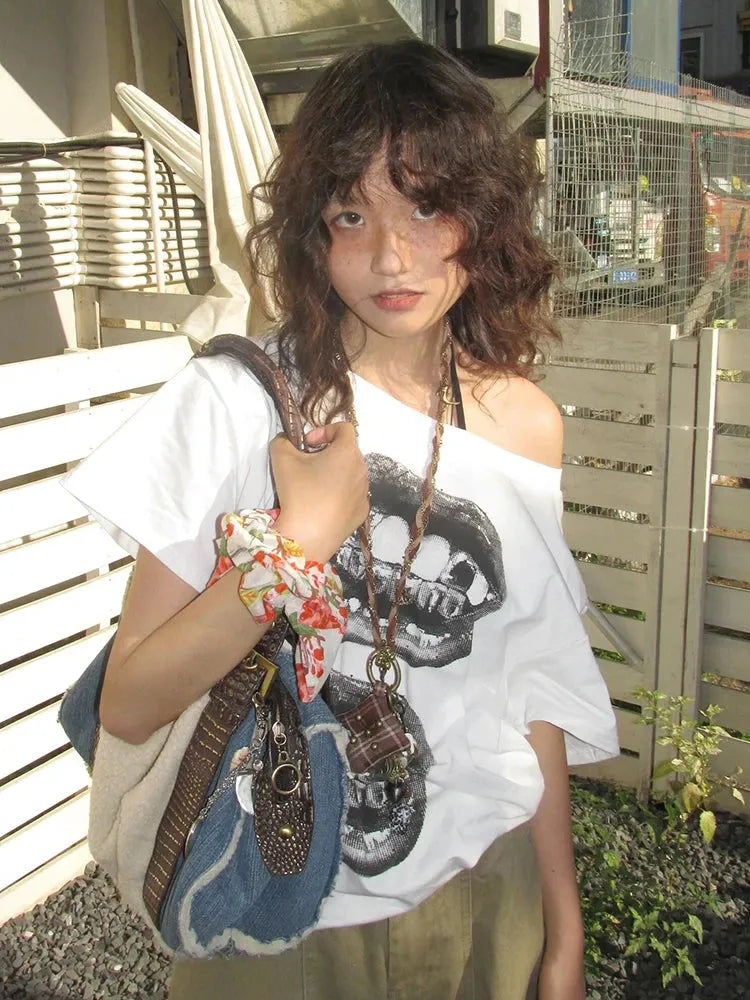 Stylish Work Outfits, Outfit Summer Ideas Y2K One Shoulder Lips Tee