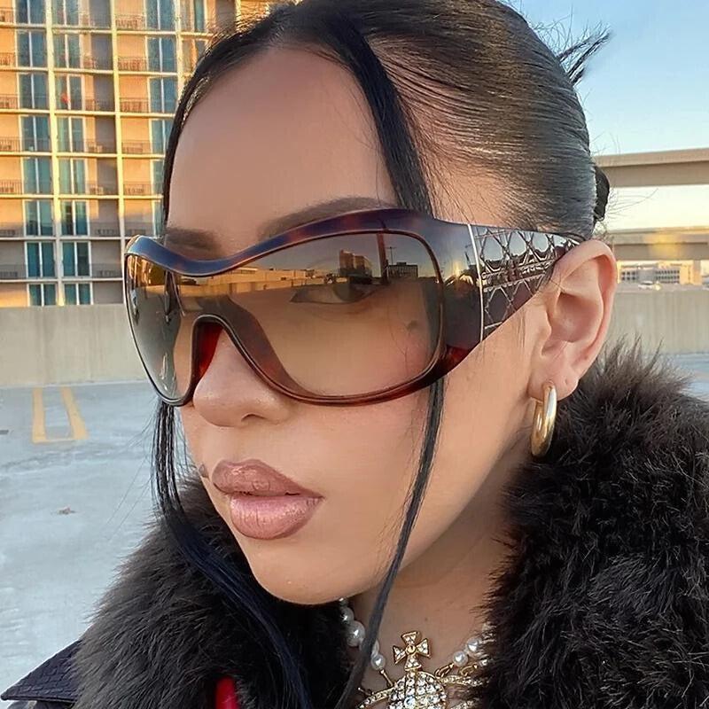 Stylish Work Outfits, Outfit Summer Ideas Y2K Oversized Shield Sunglasses Stylish Work Outfits, Outfit Summer Ideas Y2K Oversized Shield Sunglasses