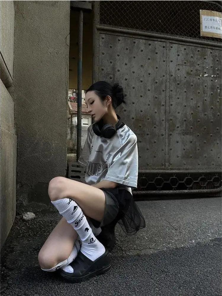 Stylish Work Outfits, Outfit Summer Ideas Y2K Silver Oversized Tee