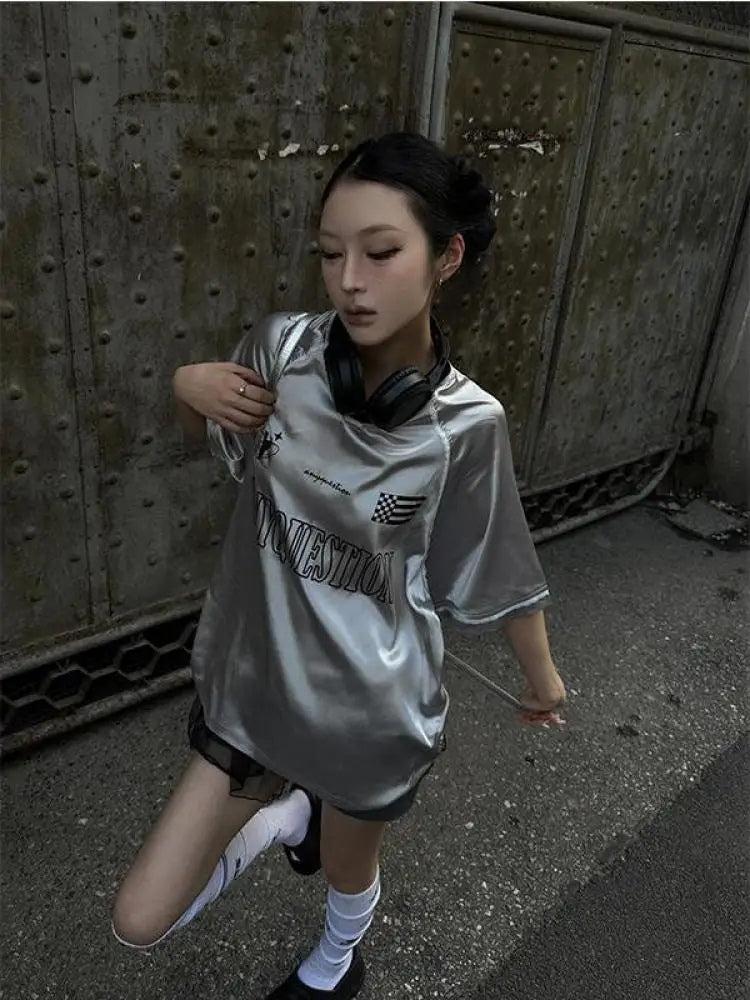 Stylish Work Outfits, Outfit Summer Ideas Y2K Silver Oversized Tee Stylish Work Outfits, Outfit Summer Ideas Y2K Silver Oversized Tee