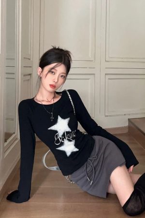 Stylish Work Outfits, Outfit Summer Ideas Y2K Star Basic Top