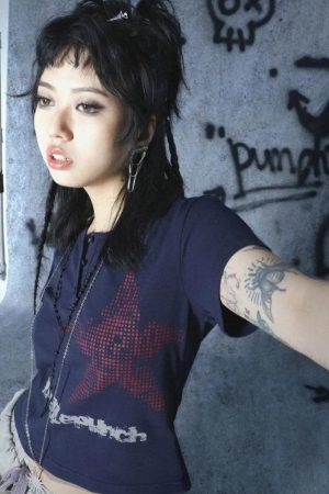 Stylish Work Outfits, Outfit Summer Ideas Y2K Star Button-Up Tee