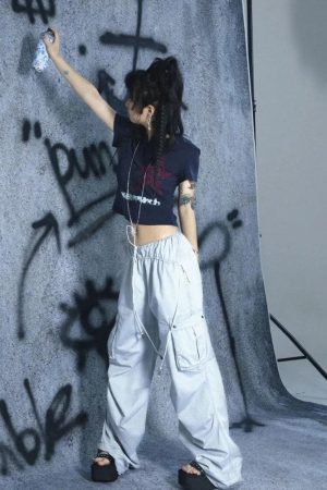 Stylish Work Outfits, Outfit Summer Ideas Y2K Star Button-Up Tee