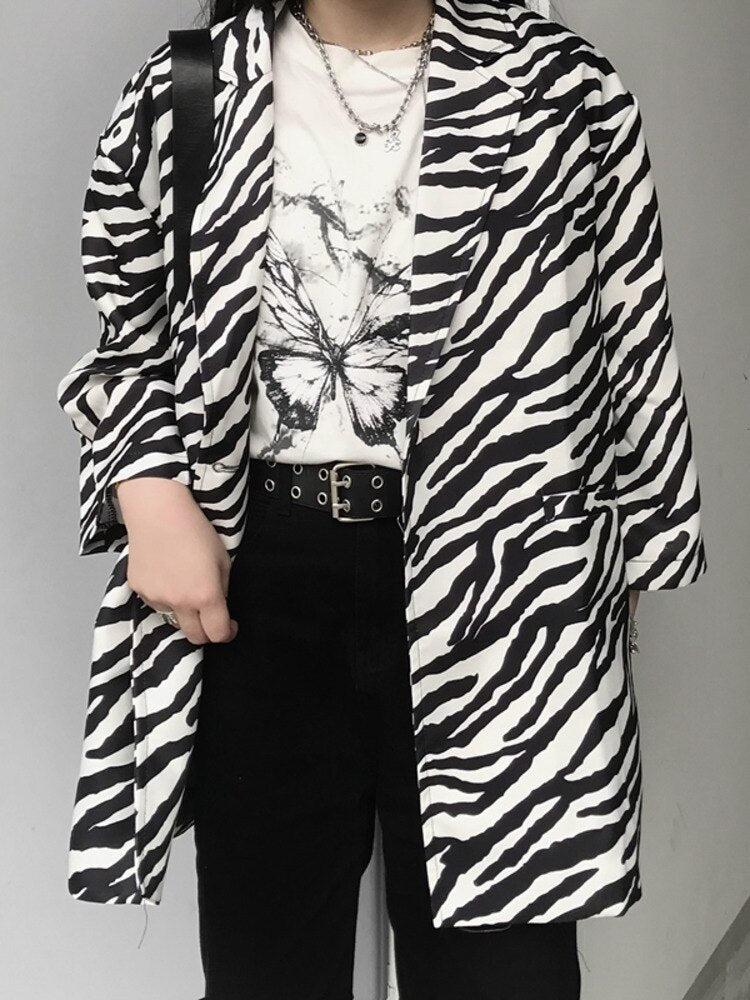 Stylish Work Outfits, Outfit Summer Ideas Zebra Print Long Blazer