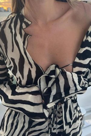 Stylish Work Outfits, Outfit Summer Ideas Zebra Tie Up Blouse & Pants Two Piece Set