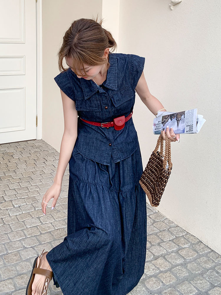 Summer 2025 Retro Denim Two-Piece Skirt Set for Women with Slimming Design and Small Flying Sleeves - Hong Kong Style